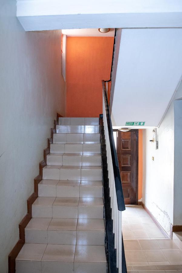 Jupiter Guest House - Parklands Nairobi Exterior photo
